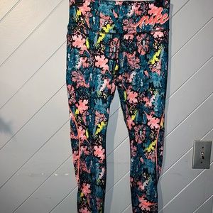 Women’s Nike leggings